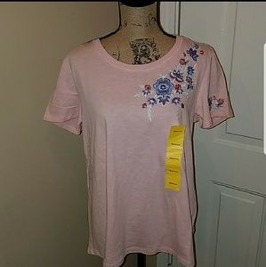 🆕️Tops 3 shirts for $30